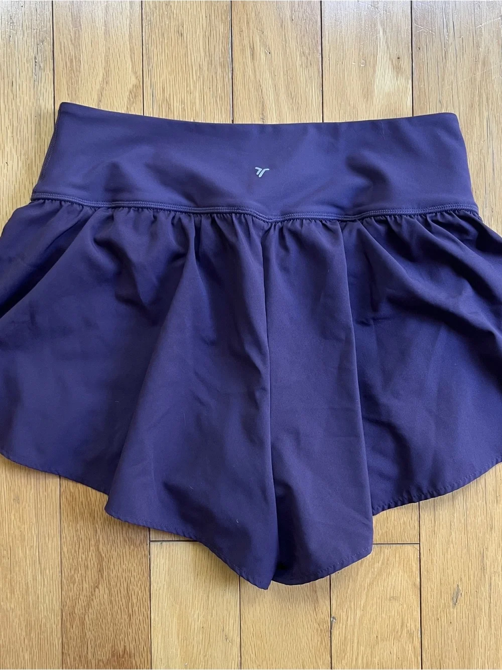 Old Navy Women’s Purple Athletic Skort Shorts - Picture 3 of 3
